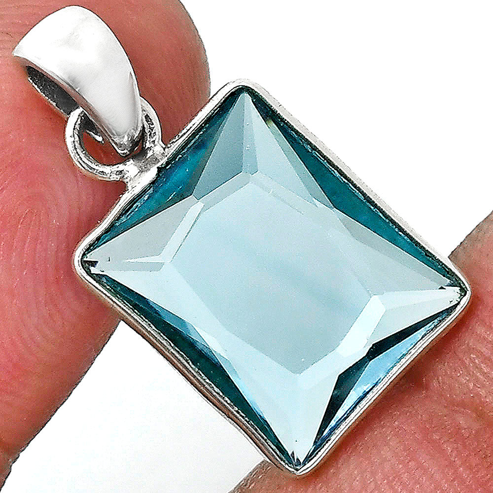 Premium Quality Sky Blue Topaz Pendant Earrings Set T-1015 13-ET10007