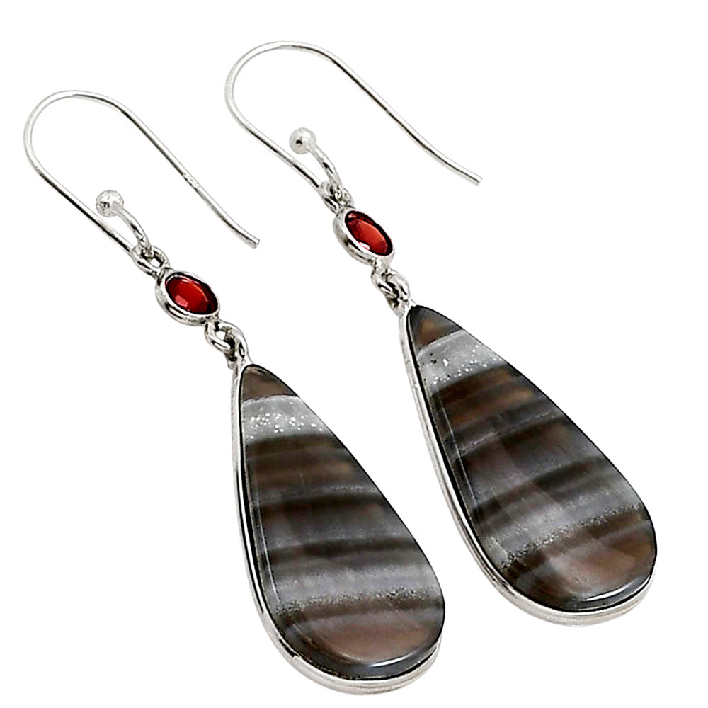 Banded Onyx and Garnet Earrings E-1002 SDE91075
