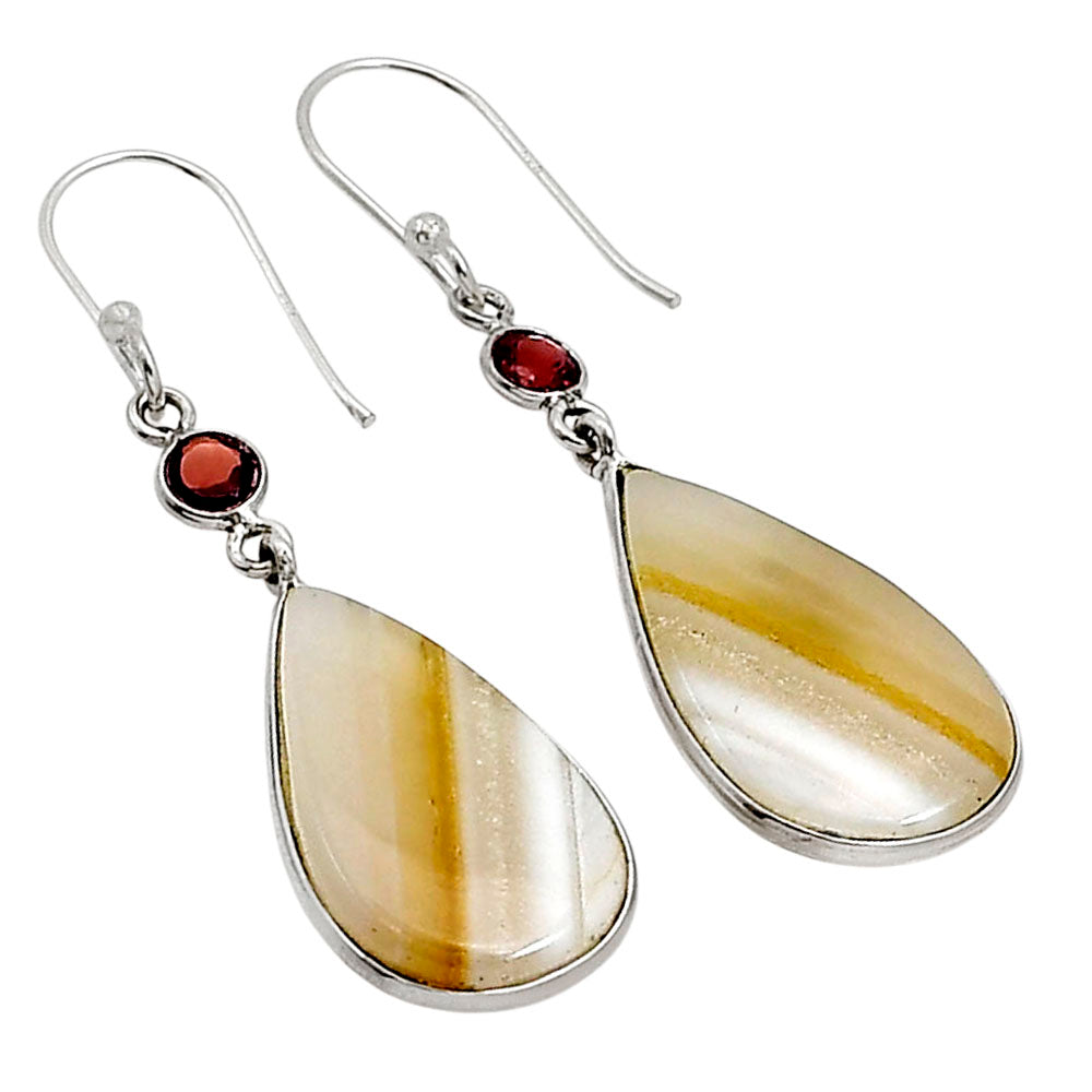 Banded Onyx and Garnet Earrings E-1002 SDE91085