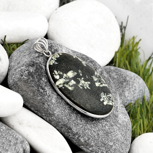 Natural Hornblende Pendant P-1001 SDP106683