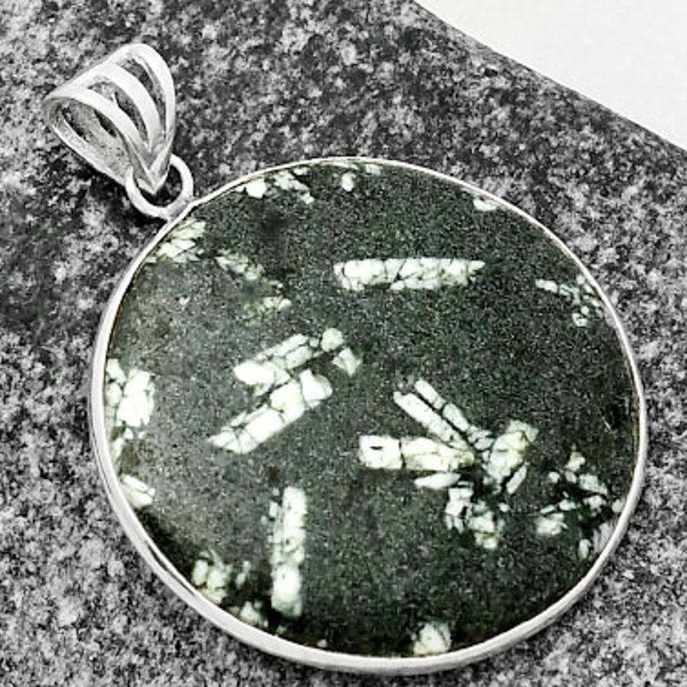 Natural Hornblende Pendant P-1001 SDP109460