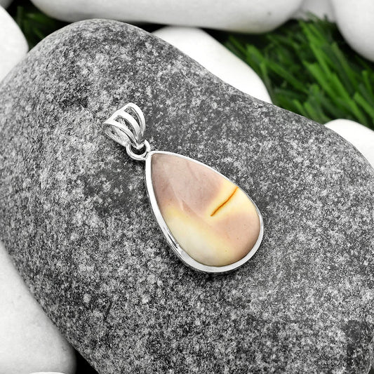 Natural Red Mookaite Pendant P-1002 SDP111146