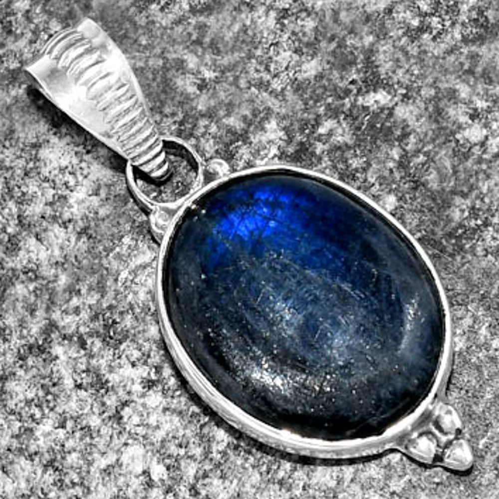 Blue Fire Labradorite - Madagascar Pendant P-1100 SDP112142