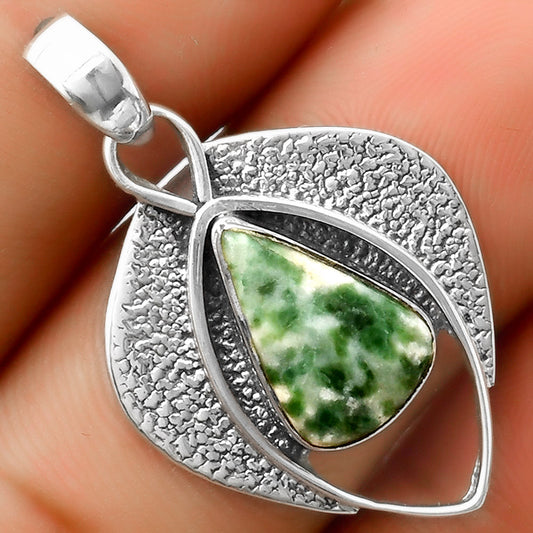 Southwest Style - Natural Dioptase Pendant P-1402 SDP113003