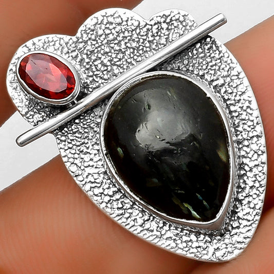 Natural Nuummite & Garnet Pendant P-1338 SDP113053