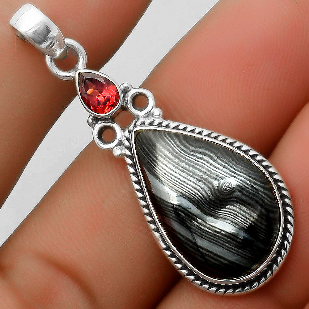 Crown Of Silver Psilomelane - Black Malachite & Garnet Pendant P-1282 SDP113083