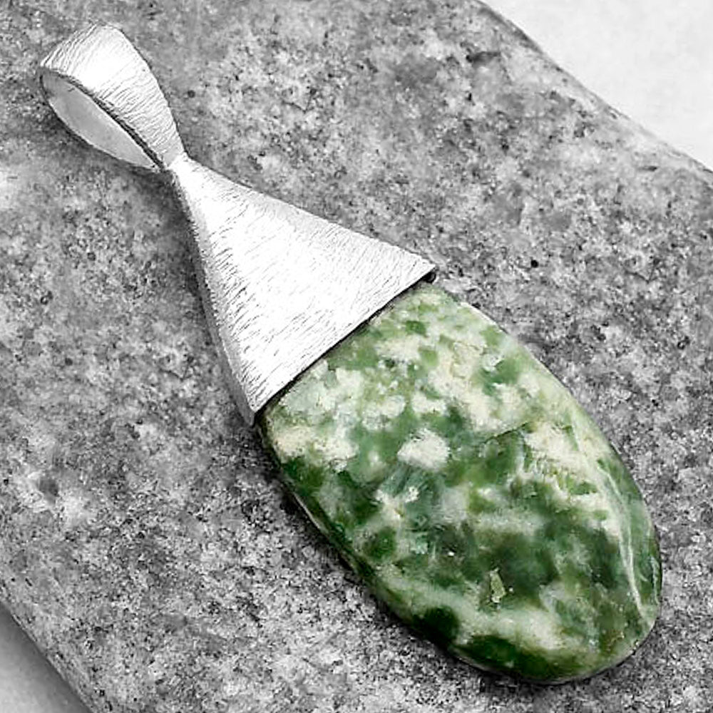 Natural Dioptase Pendant P-1016 SDP116620