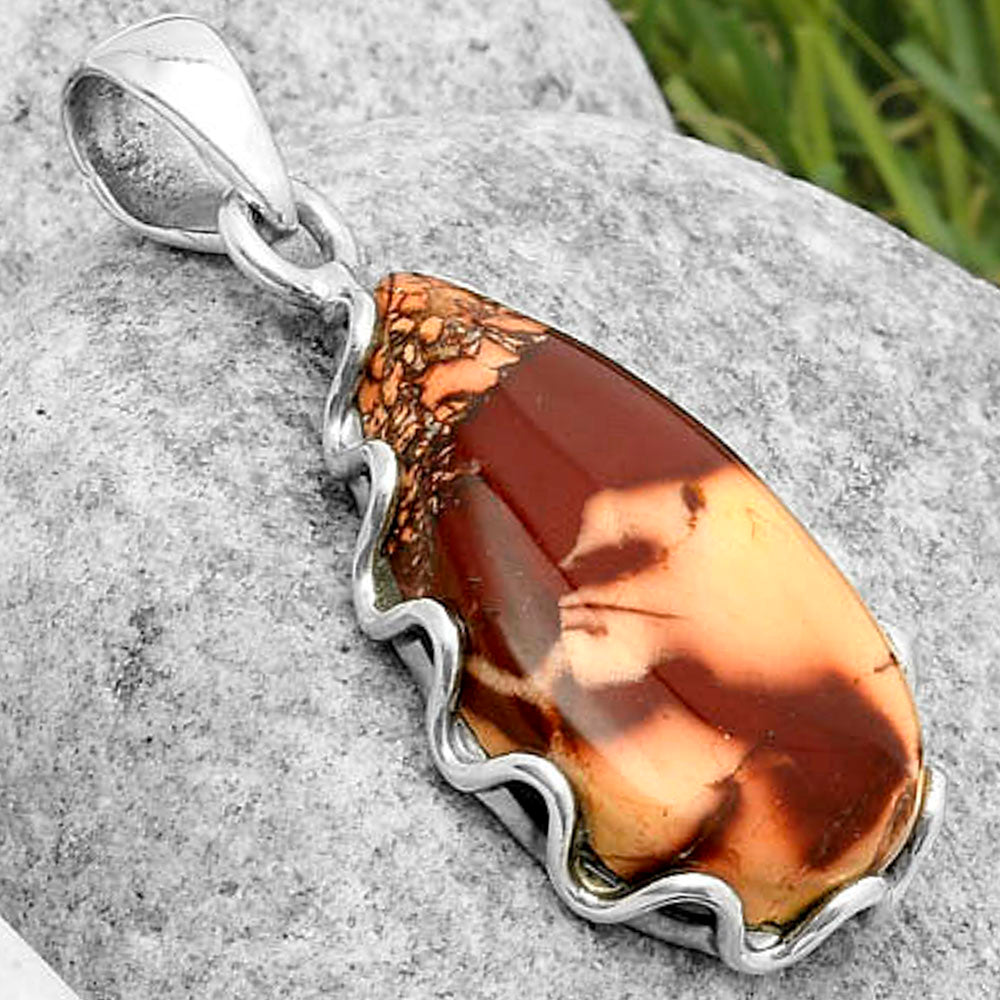 Natural Indian Paint Gemstone Pendant P-1624 SDP117573