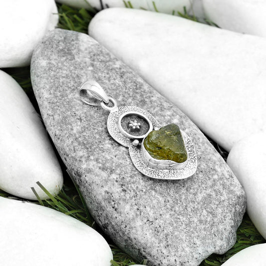 Natural Rare Kornerupine Rough Pendant P-1716 SDP121701