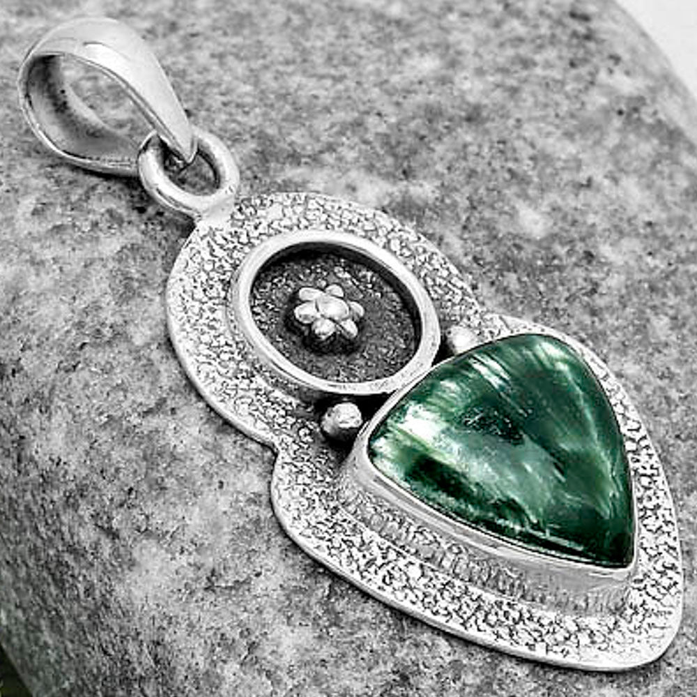 Natural Russian Seraphinite Pendant P-1716 SDP121731