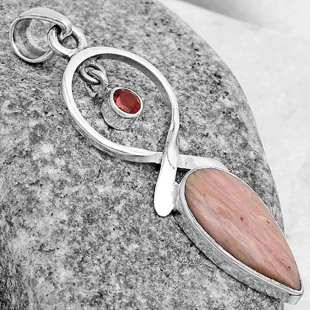 Natural Pink Tulip Quartz & Garnet Pendant P-1048 SDP121849