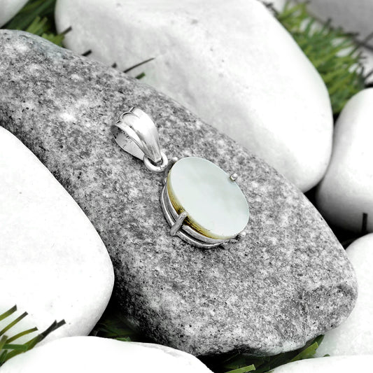 Natural Mother Of Pearl Pendant P-1013 SDP123285