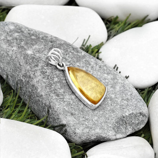 Natural Whiskey Quartz Pendant P-1002 SDP124396