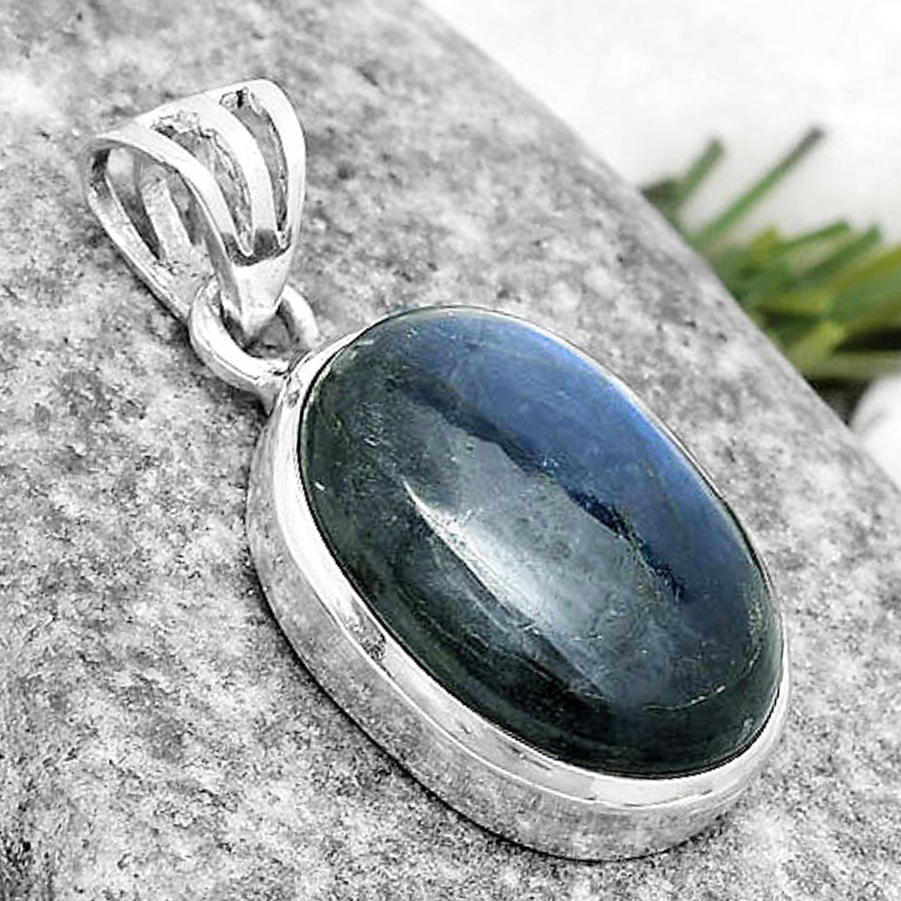 Blue Fire Labradorite - Madagascar Pendant P-1002 SDP125294