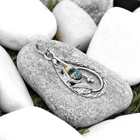 Leaf Natural Blue Scheelite Turkey Pendant P-1608 SDP125802