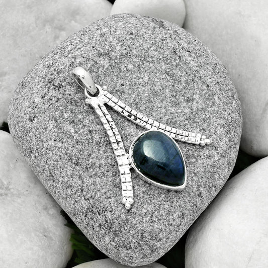 Blue Fire Labradorite - Madagascar Pendant P-1034 SDP125894
