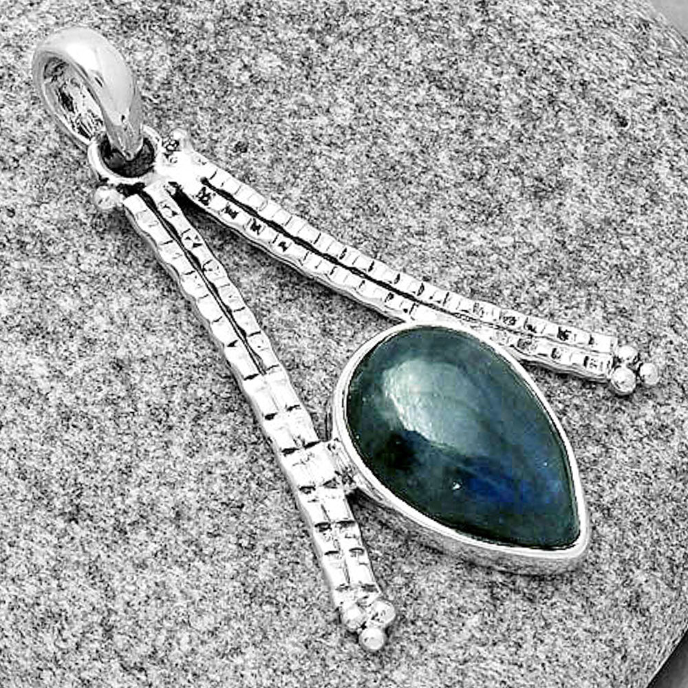 Blue Fire Labradorite - Madagascar Pendant P-1034 SDP125897