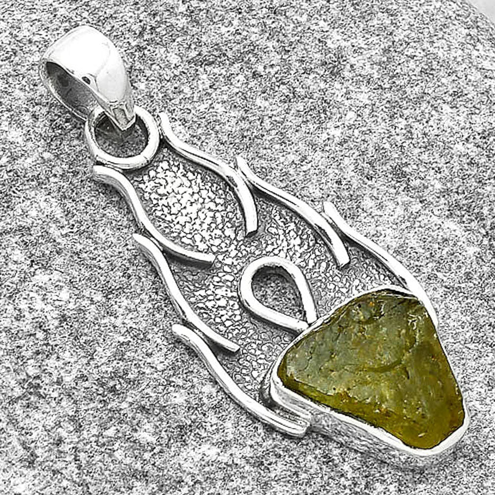 Natural Rare Kornerupine Rough Pendant P-1400 SDP127269