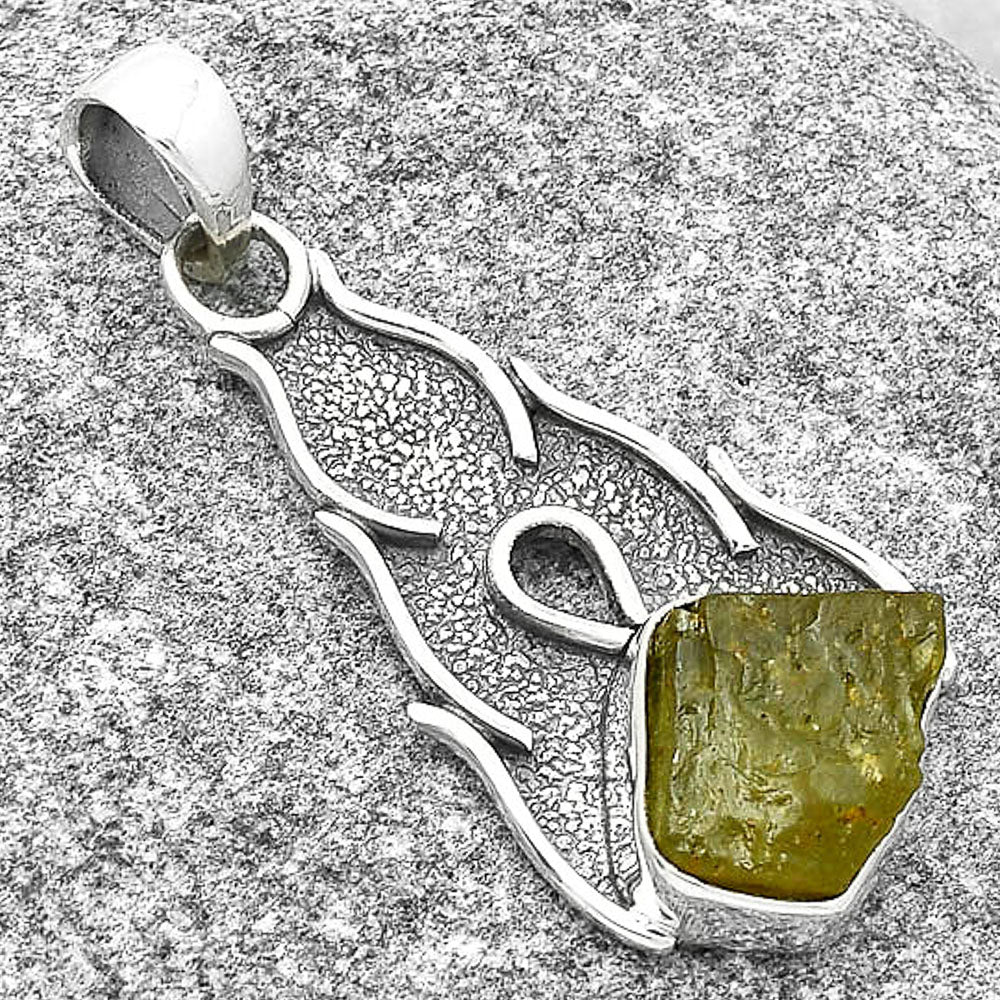 Natural Green Kyanite Rough - India Pendant P-1400 SDP127291