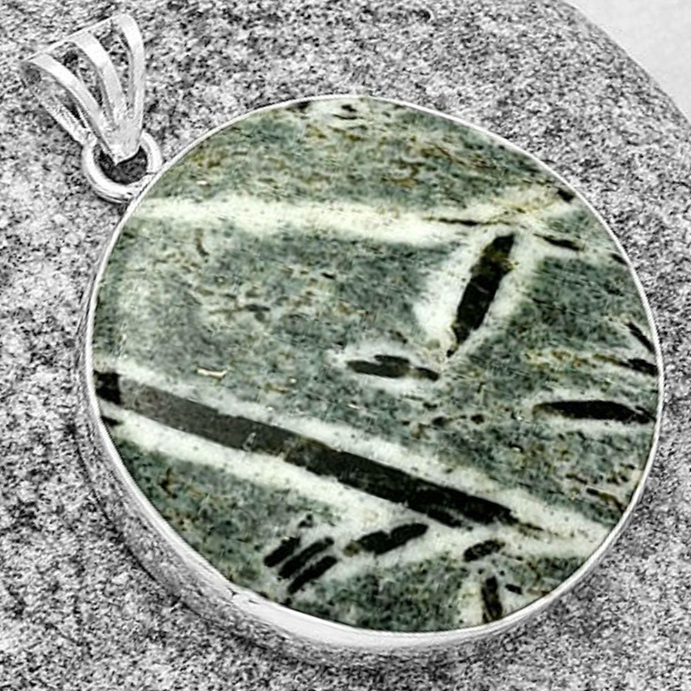 Natural Hornblende Pendant P-1001 SDP128515
