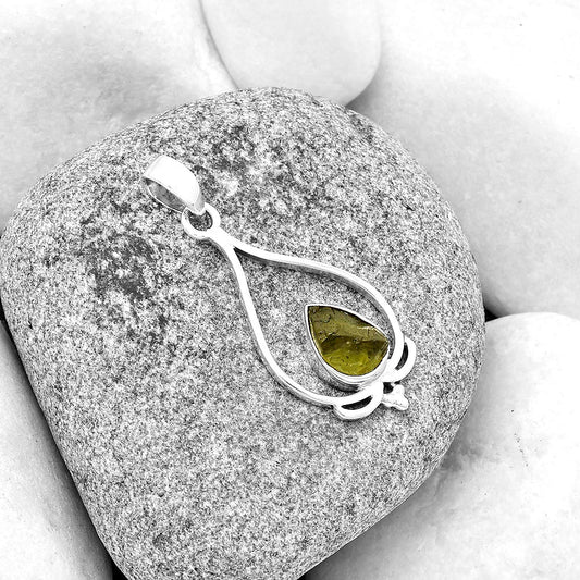 Natural Rare Kornerupine Rough Pendant P-1633 SDP133508
