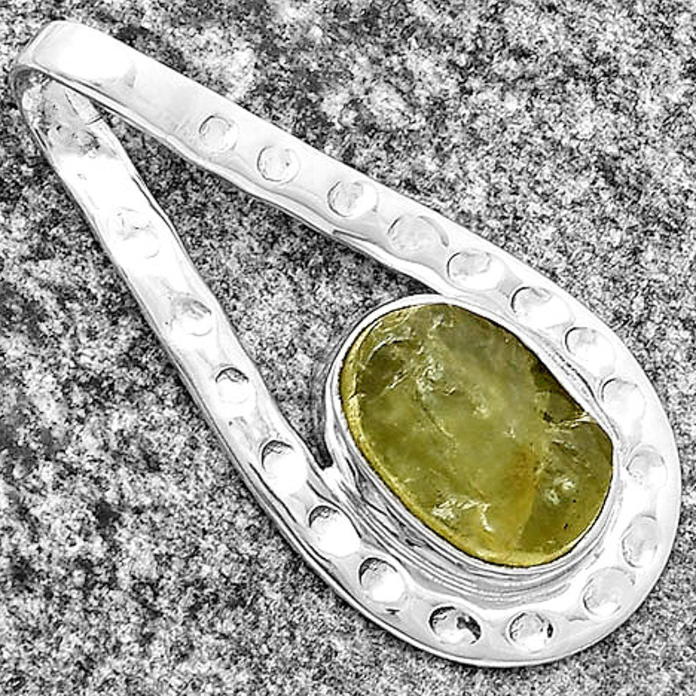 Natural Green Kyanite Rough - India Pendant P-1188 SDP133648
