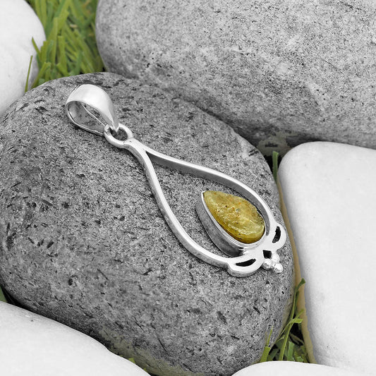 Natural Green Kyanite Rough - India Pendant P-1633 SDP136142