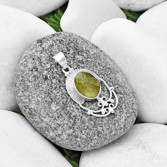 Natural Peridot Rough Pendant P-1148 SDP136460