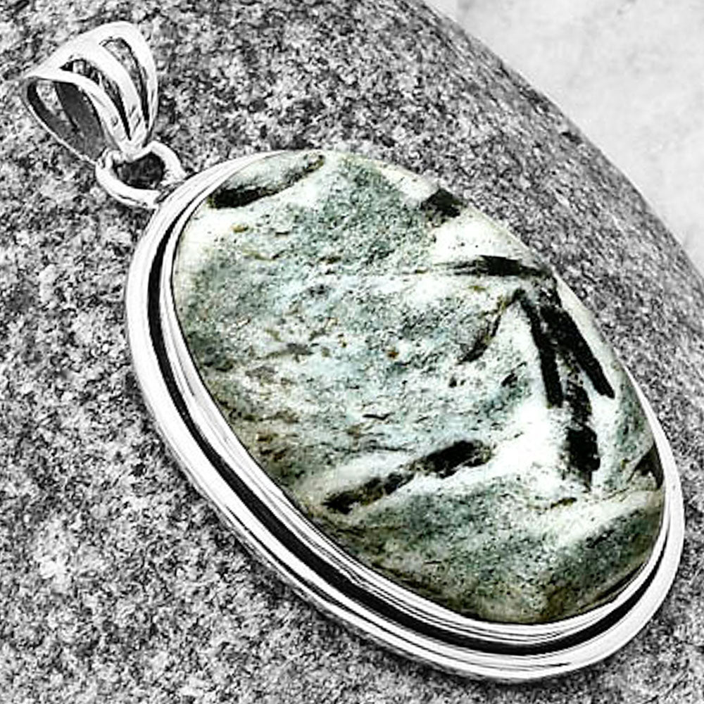 Natural Hornblende Pendant P-1050 SDP138890