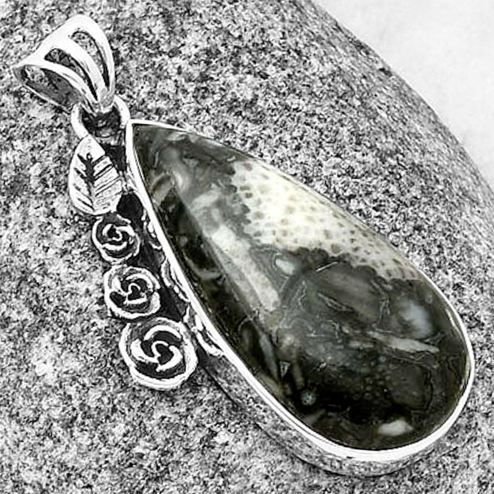 Floral - Mexican Cabbing Fossil Pendant P-1070 SDP138919