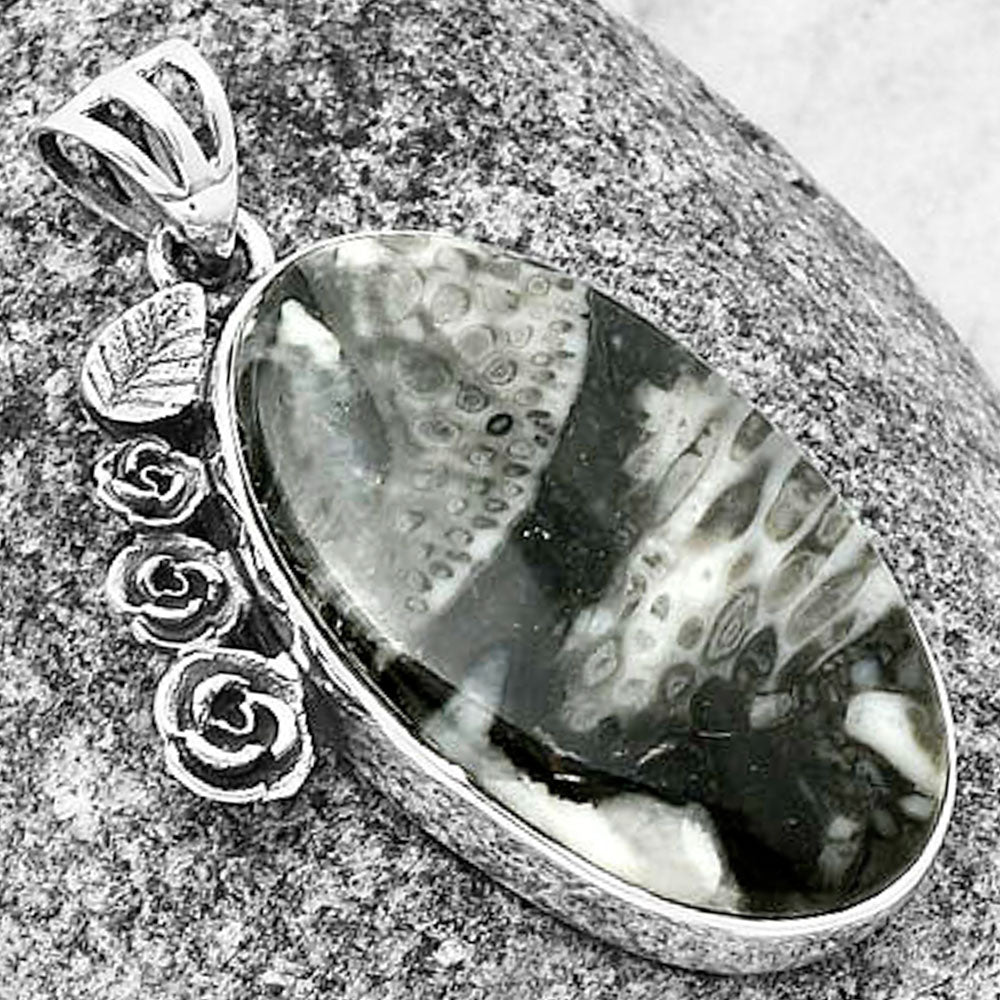 Floral - Mexican Cabbing Fossil Pendant P-1070 SDP138942