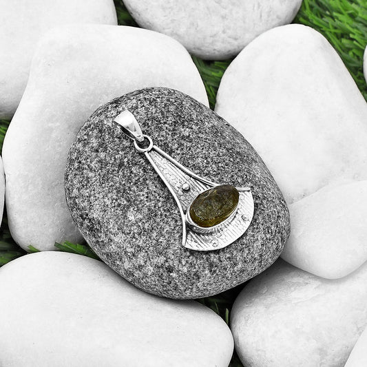 Natural Rare Kornerupine Rough Pendant P-1195 SDP140258