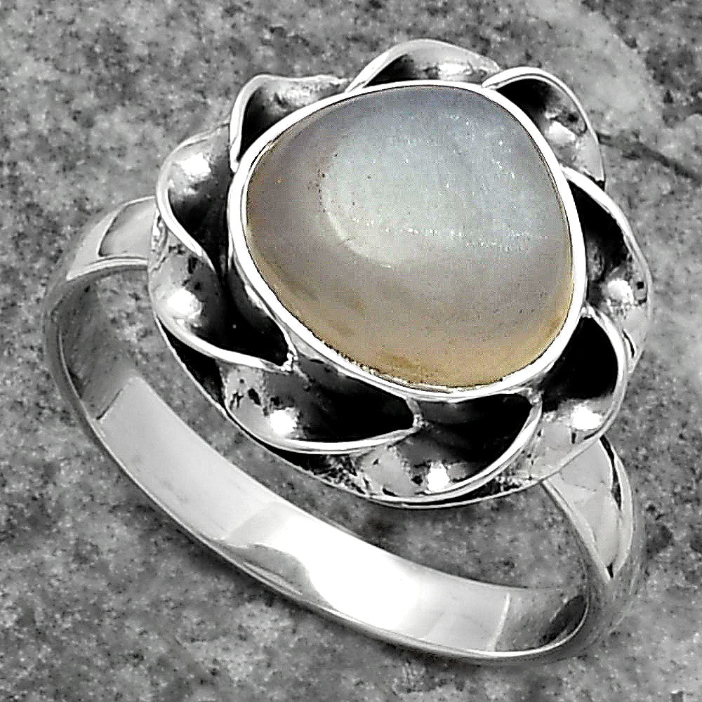 Natural Srilankan Moonstone Ring size-7.5 R-1083 SDR159846