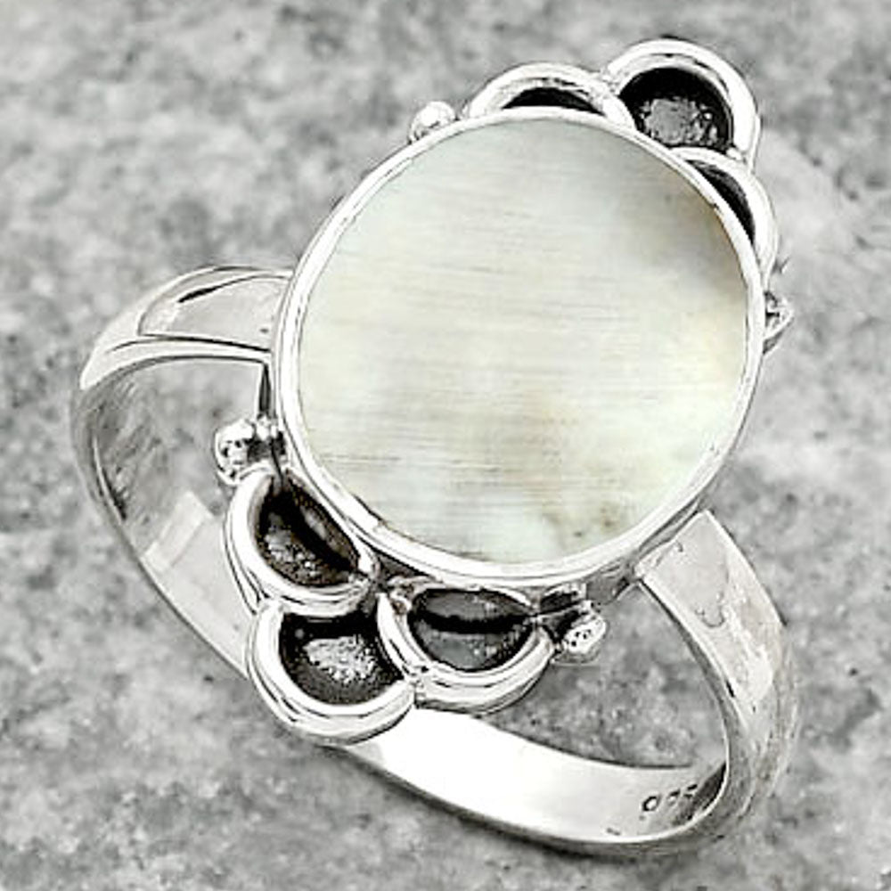 Natural Mother Of Pearl Ring size-7.5 R-1104 SDR162105