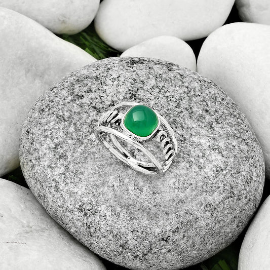 Natural Green Onyx Ring size-7 R-1136 SDR186010