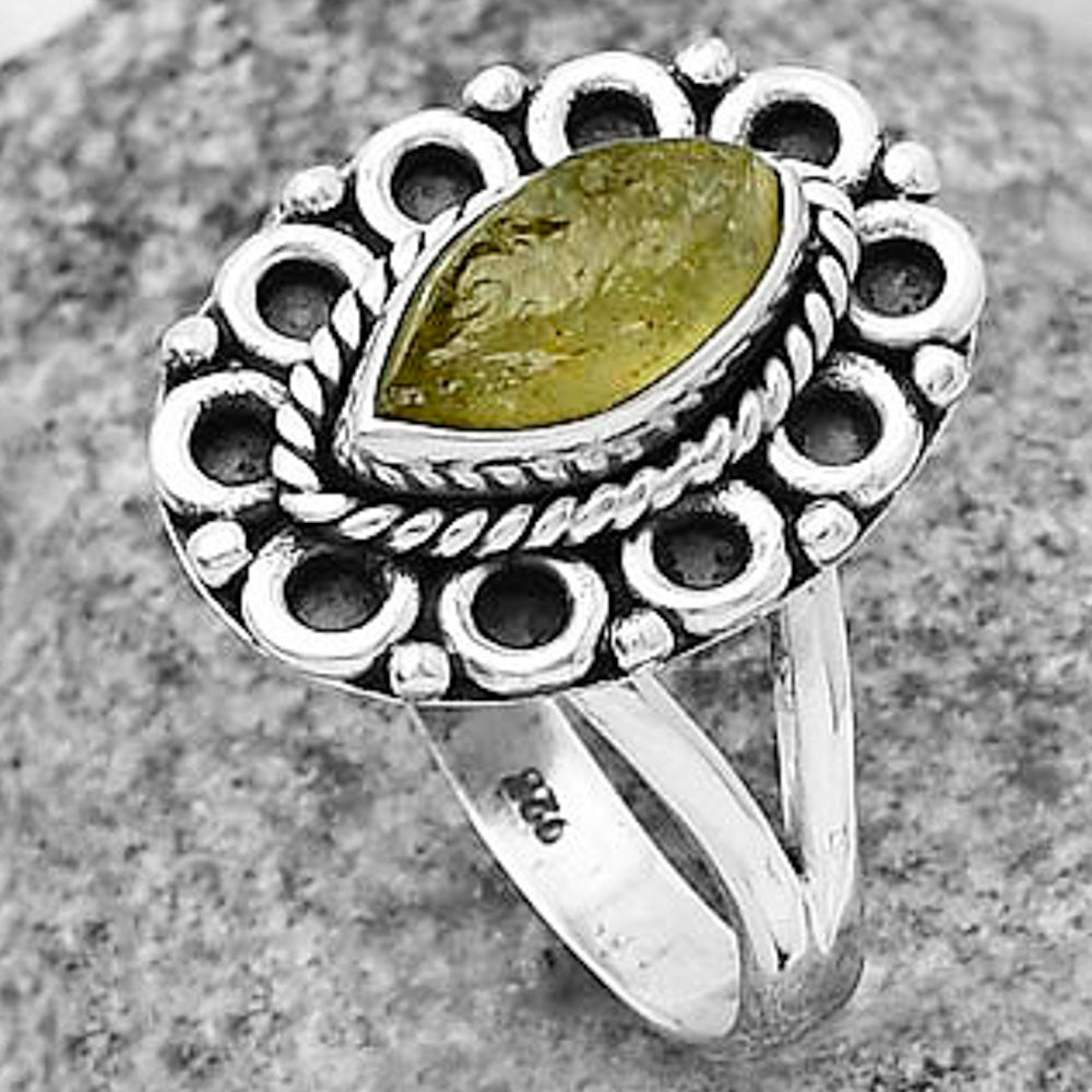 Natural Peridot Rough Ring size-8 R-1256 SDR204526