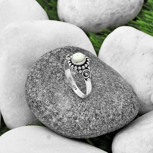 Natural White Opal Ring size-8.5 R-1071 SDR210088