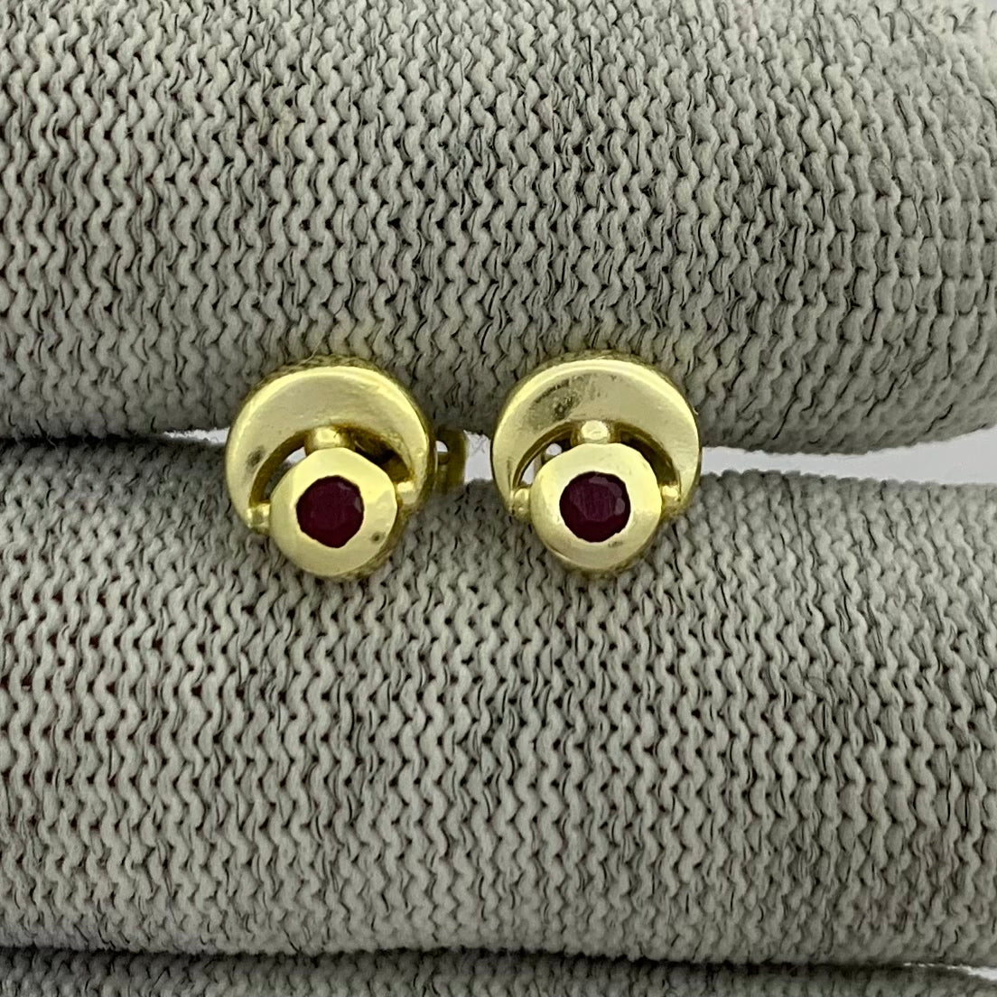 18K Gold Plated Crescent Gemstone Stud Earrings for Women, Modern TGE1051 EM-1304