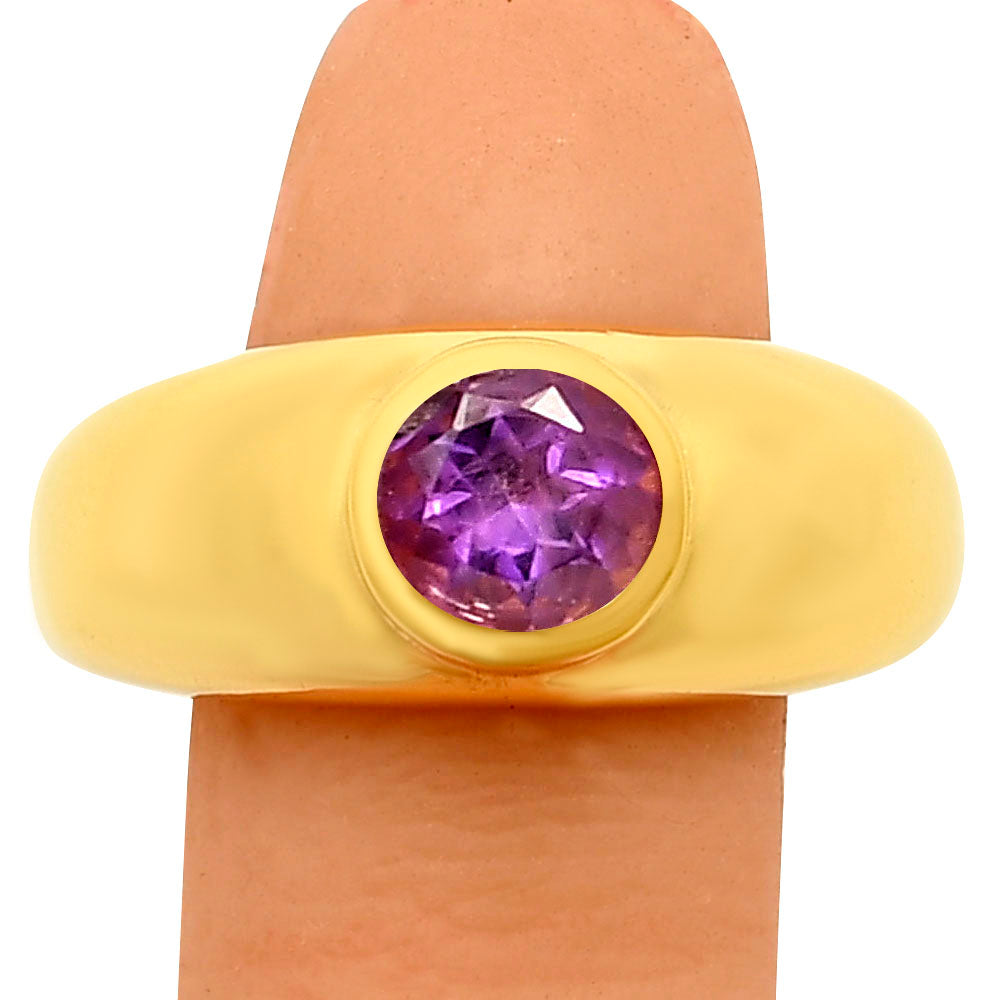 18K Gold Over Brass Round Gemstone Signet Ring – Bold Statement Style TGR1028 RM-1758