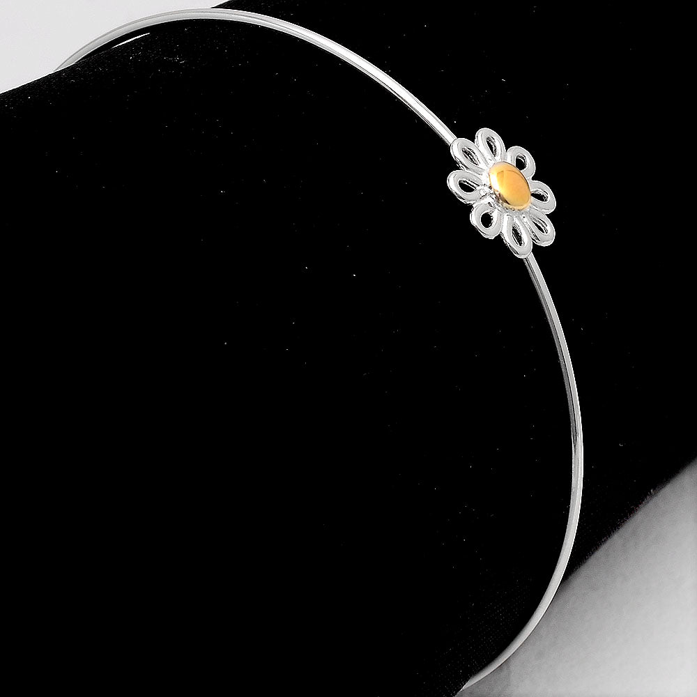 925 Sterling Silver Daisy Charm Bangle – Delicate Women’s Floral Jewelry DGB1021