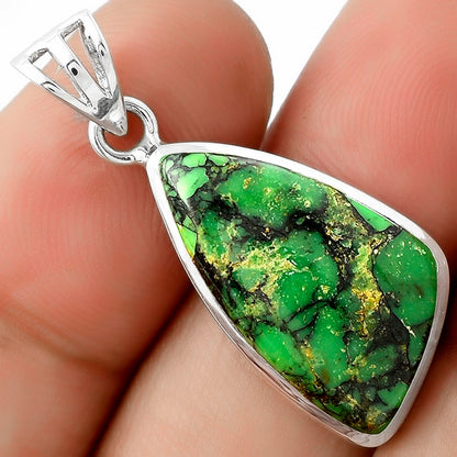 Green Matrix Turquoise Pendant Earrings Set T-1002 DGT01011