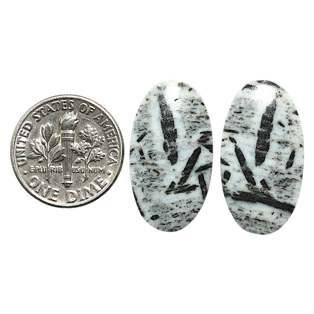 Natural Hornblende 13x23.8x3.7 mm Oval Shape Polished Gemstone LS99-010522