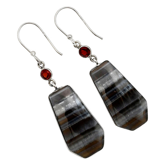 Banded Onyx and Garnet Earrings E-1002 SDE91052