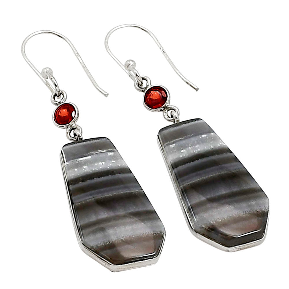 Banded Onyx and Garnet Earrings E-1002 SDE91052