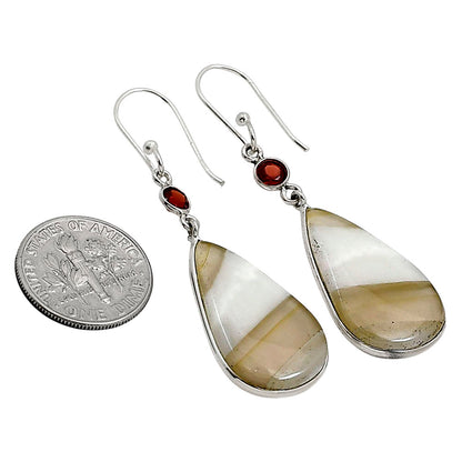 Banded Onyx and Garnet Earrings E-1002 SDE91098