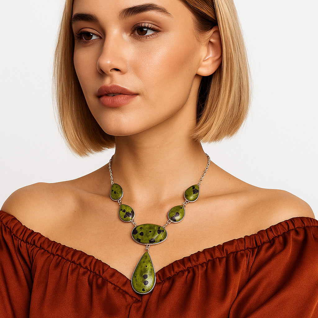 Natural Stichtite Necklace N-1013 SDN2018