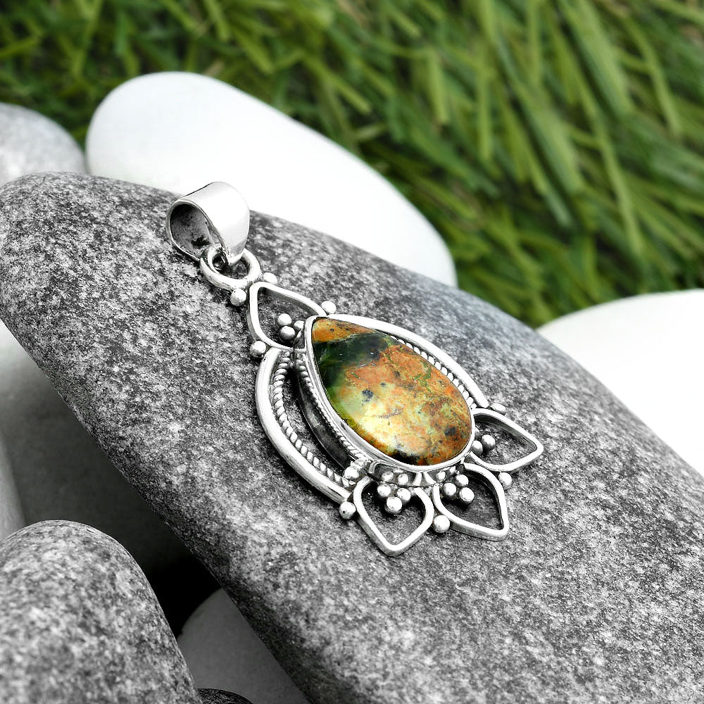 Natural Chrome Chalcedony Pendant P-1444 SDP103422