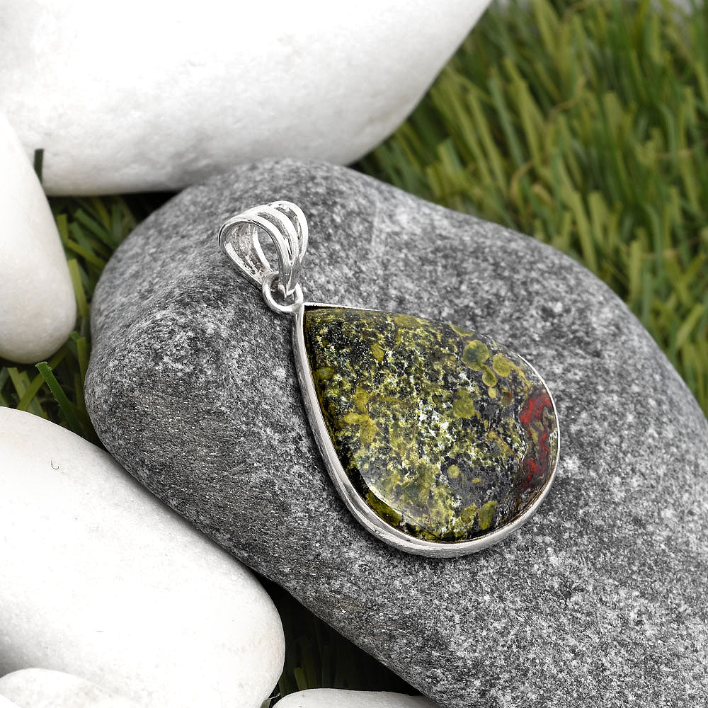 Dragon Blood Stone - South Africa Pendant P-1001 SDP105725