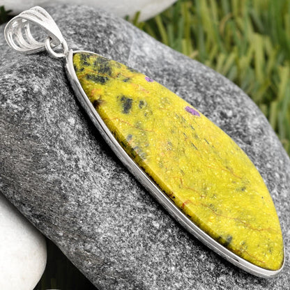Natural Stichtite Pendant P-1001 SDP105735
