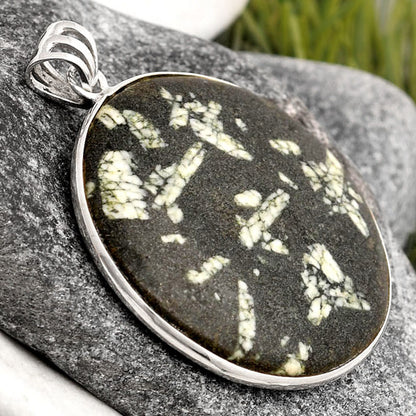 Natural Hornblende Pendant P-1001 SDP106497